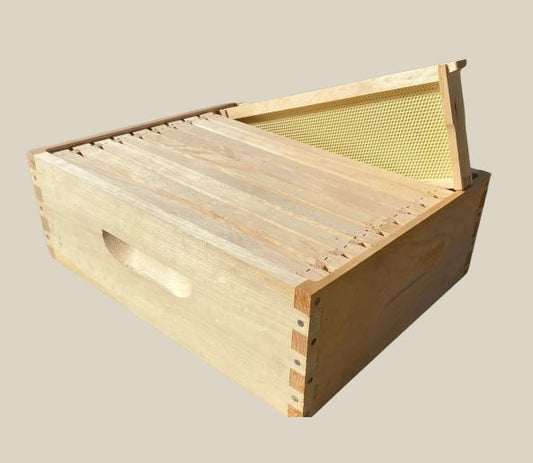 Expansion Kit, Medium, Assembled, with 10 Frames with Waxed Plastic Foundations